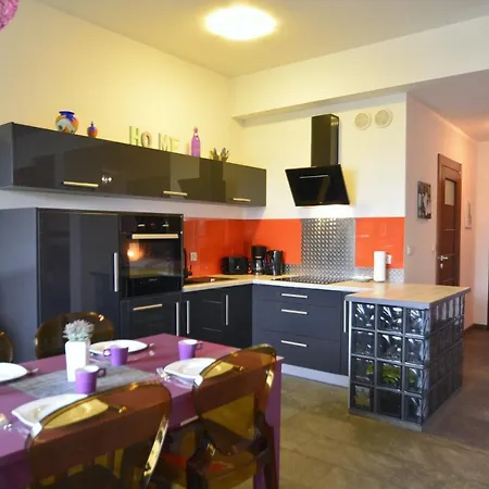 Concha-apartamenty Bryza-parking Apartment